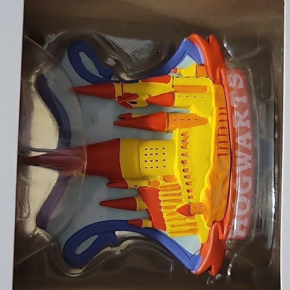 Wizarding world Harry Potter Hogwarts Castle Hallmark Christmas Tree Ornament - Picture 2 of 2